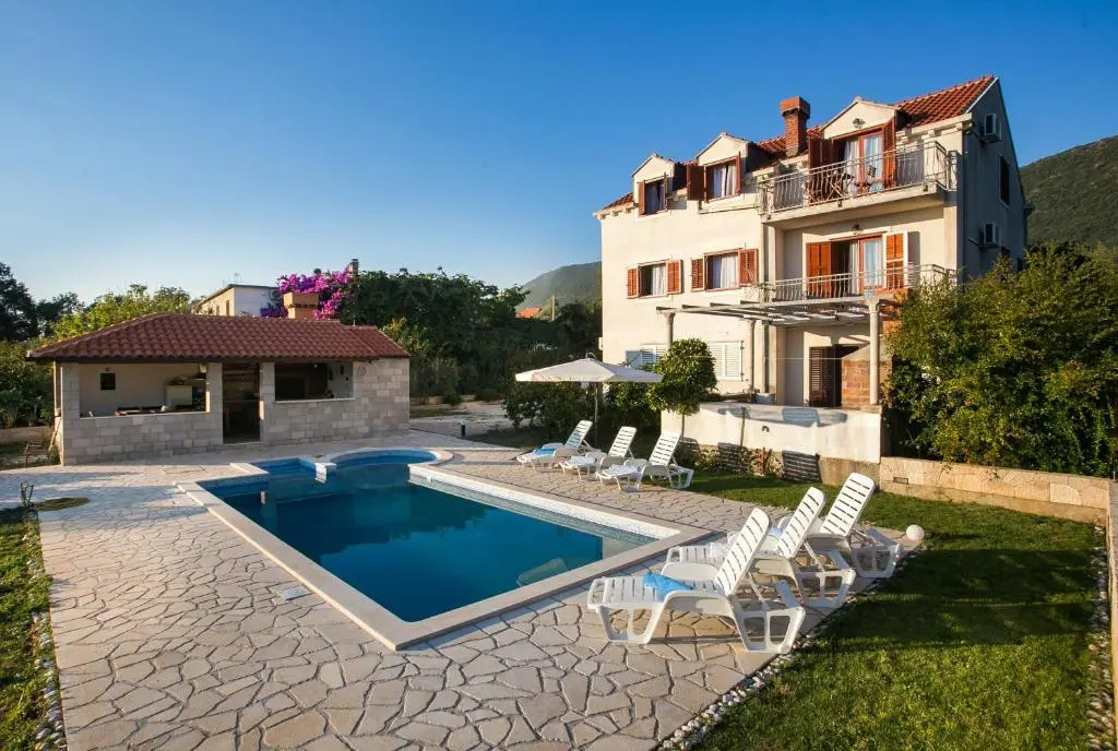 Holiday Home Luce