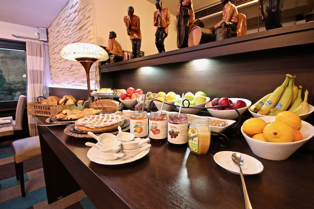 Hotel Val de lOur