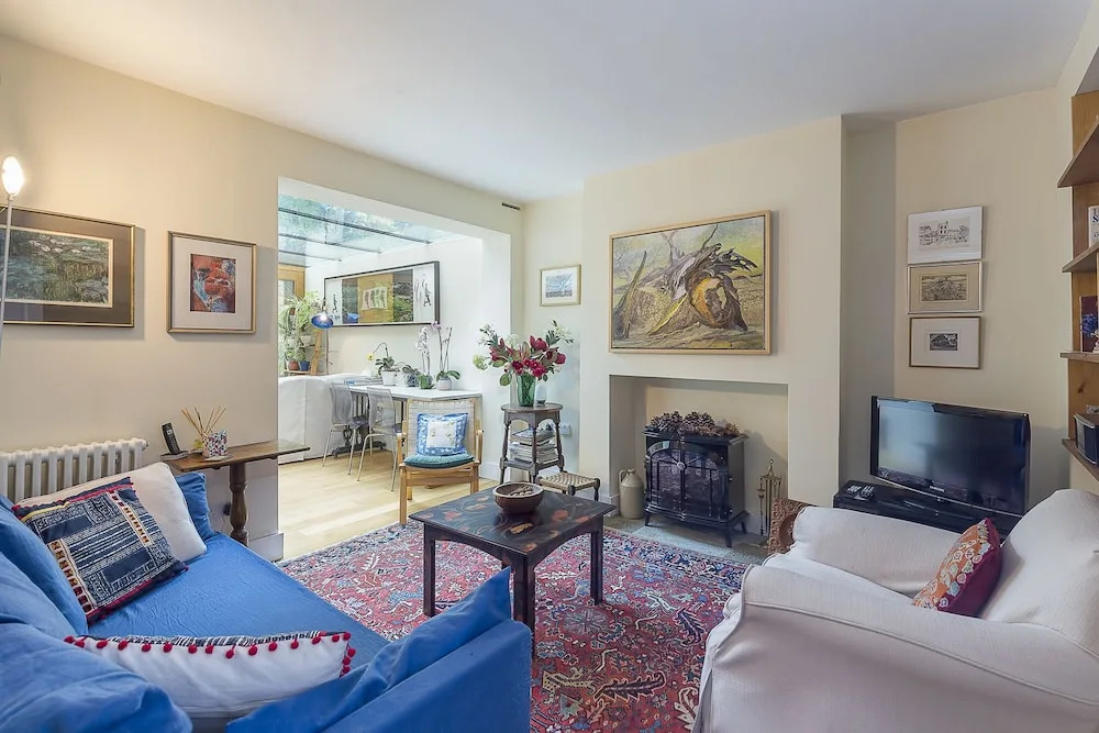 Quiet Home near Hampstead Heath