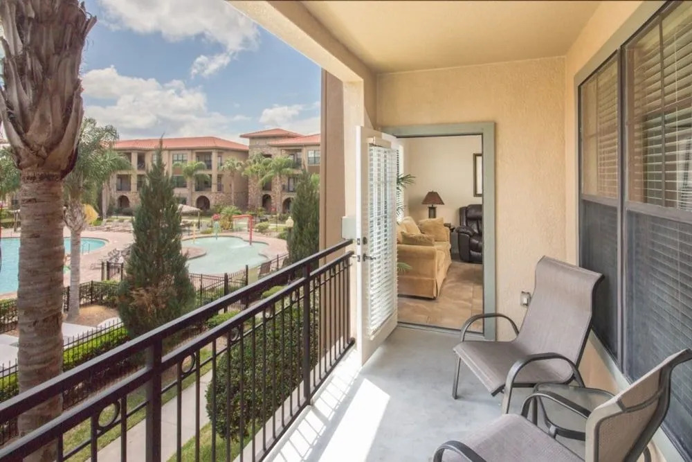 Bella Piazza 904 - 526