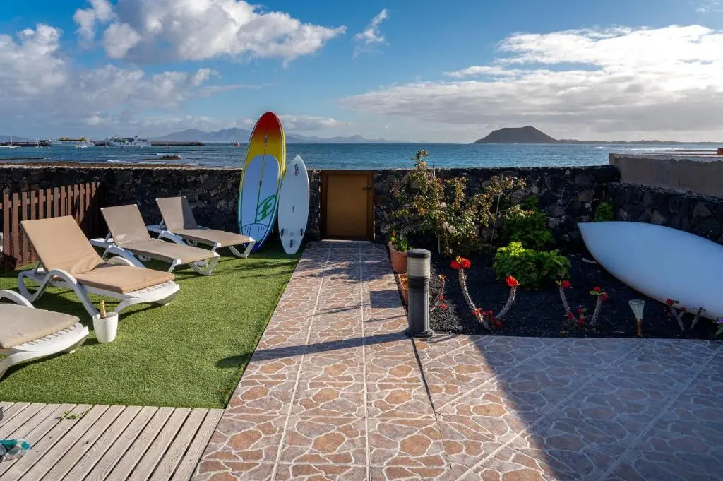 HolidayVilla Marina 2- Beachfront, Wifi , Sea View by Holidayshome
