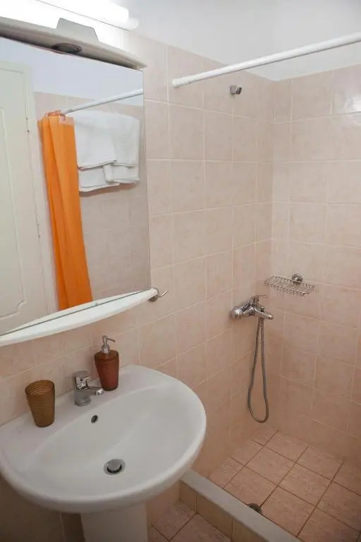 Iliana Apartments
