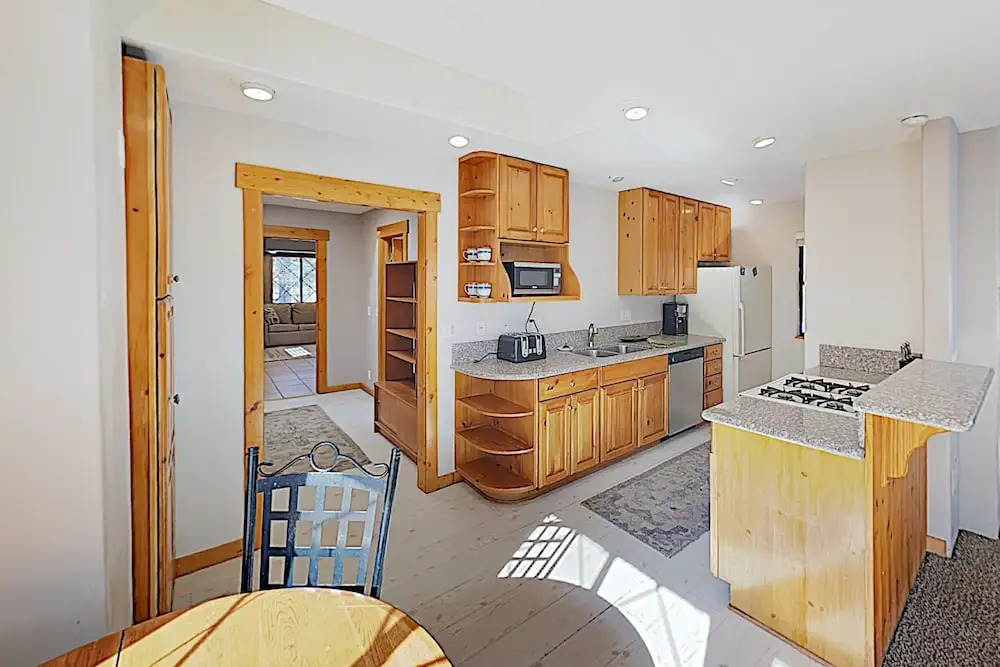 New Listing! Lake Getaway W/ Private Hot Tub 5 Bedroom Home