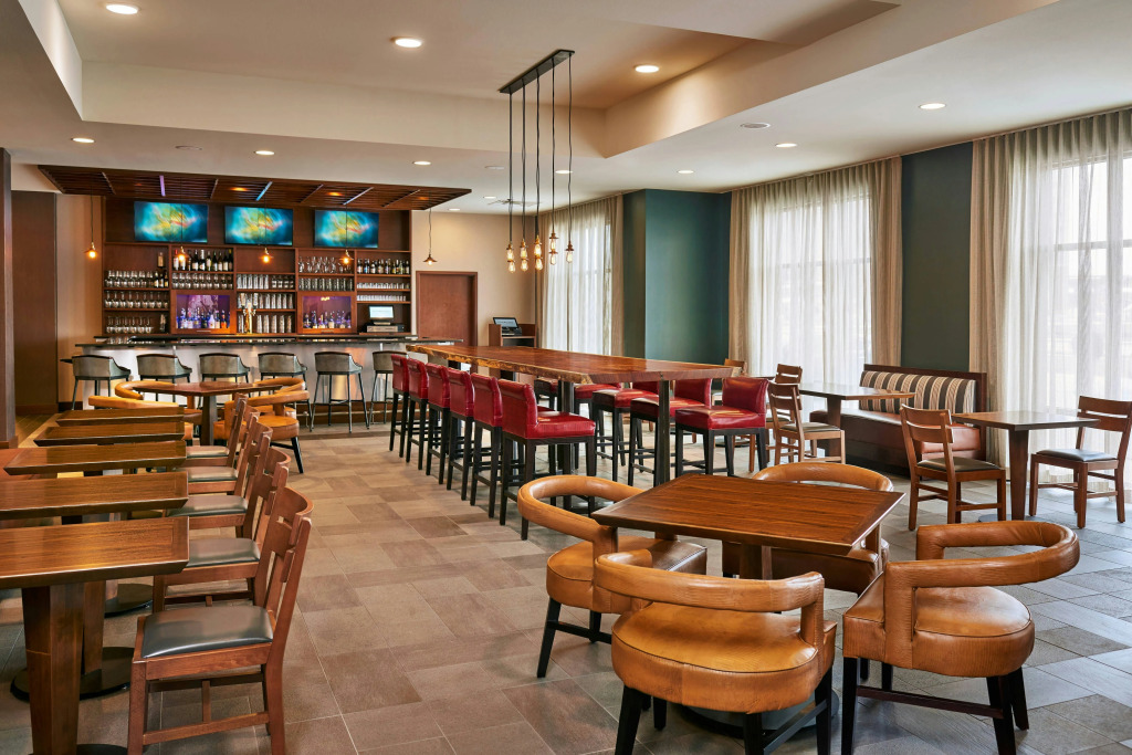 Four Points by Sheraton Fargo Medical Center