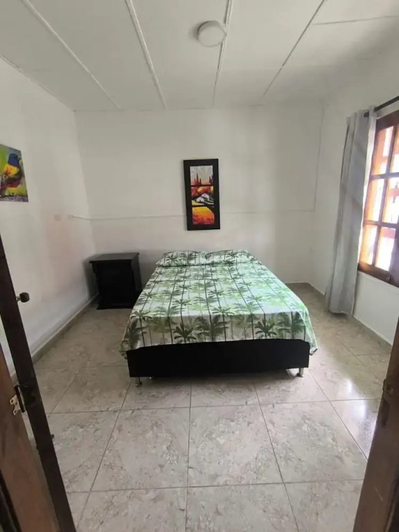Olivas House Hostal