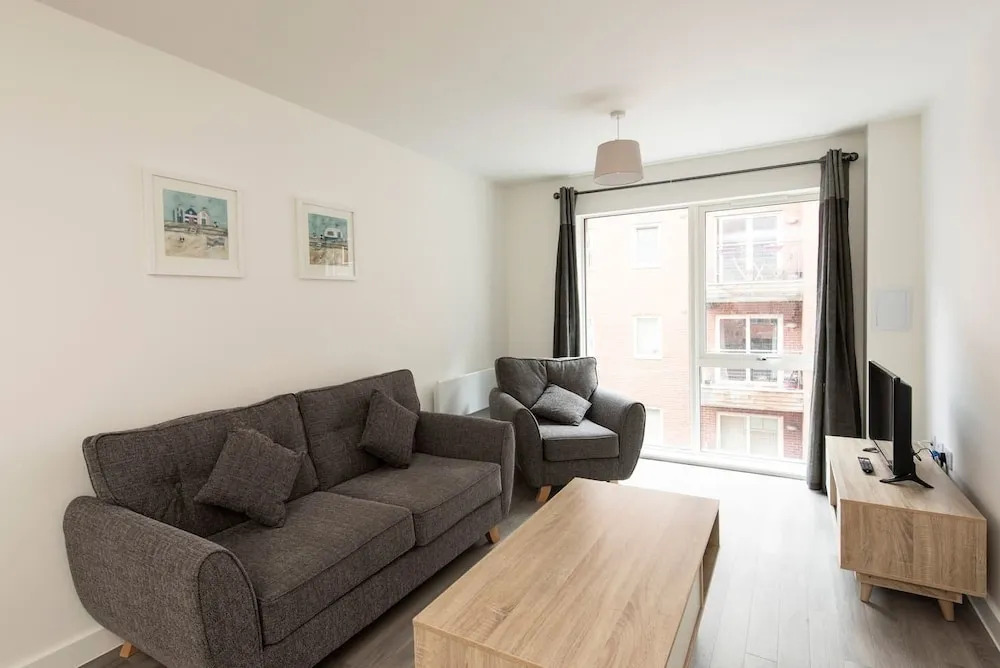 Fantastic 2 Bedroom Apartment in Manchester