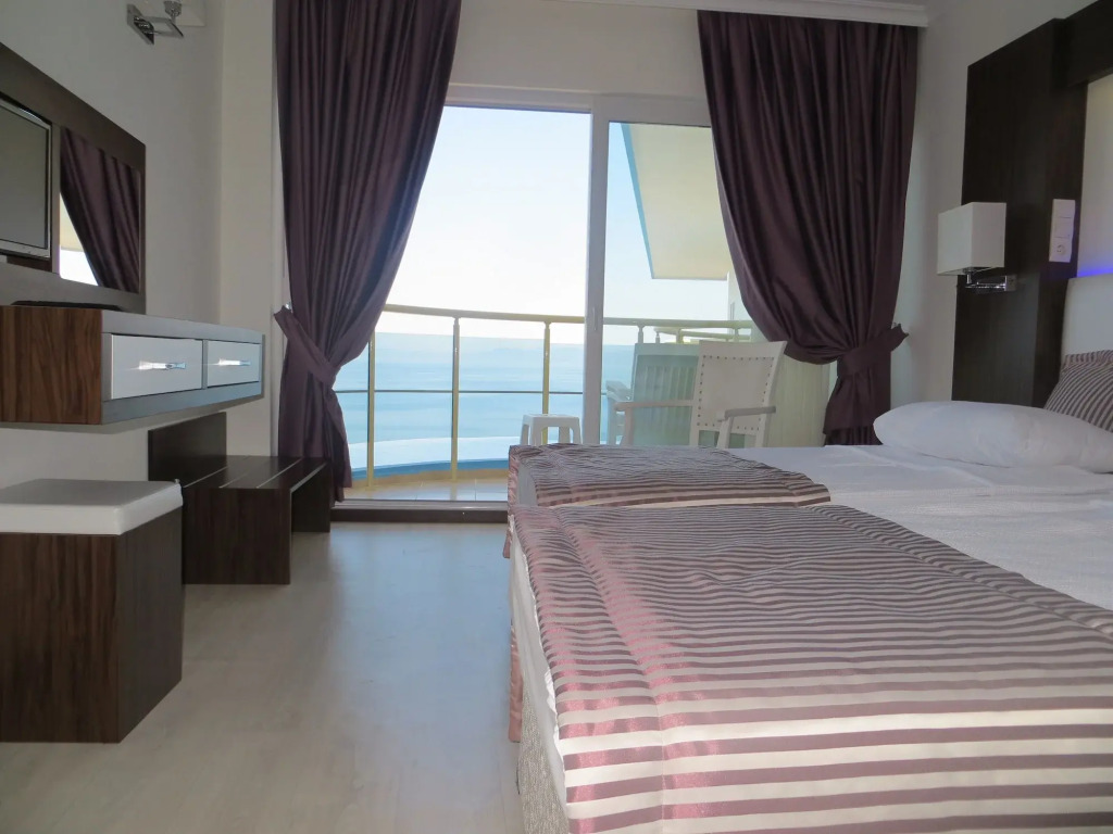 Arora Hotel
