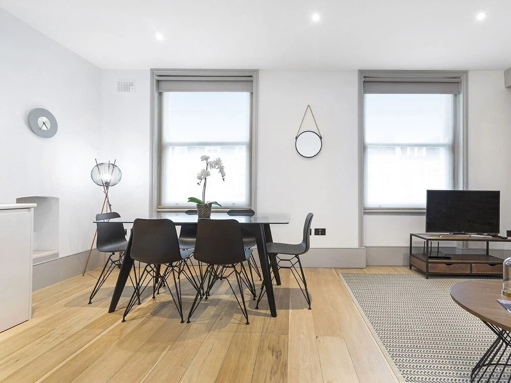 Kensington Holiday Stay