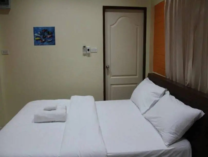 Sukjai Lake Hill Home Stay