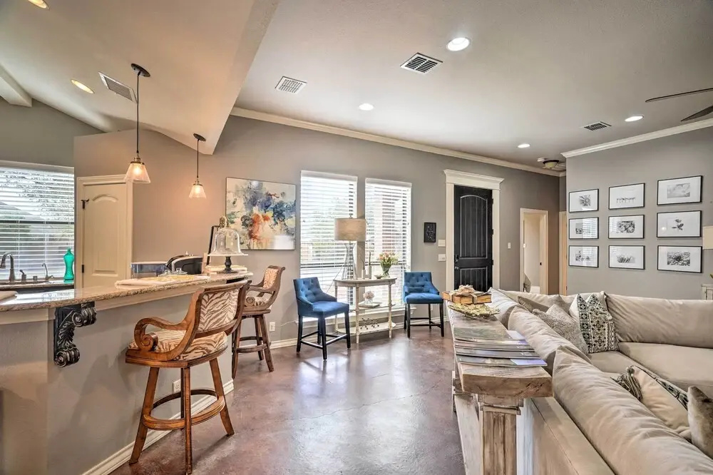 Luxe Midland Retreat w/ Patio, Grill & Yard!