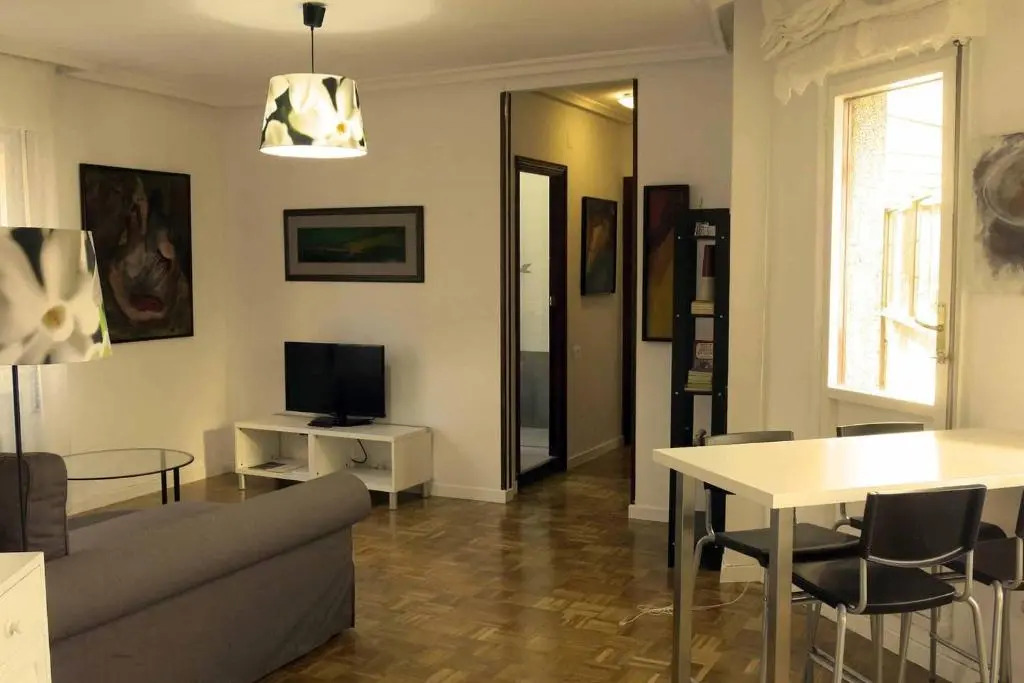 Maravillosa vivienda uso turistico con Parking VUT 921 AS
