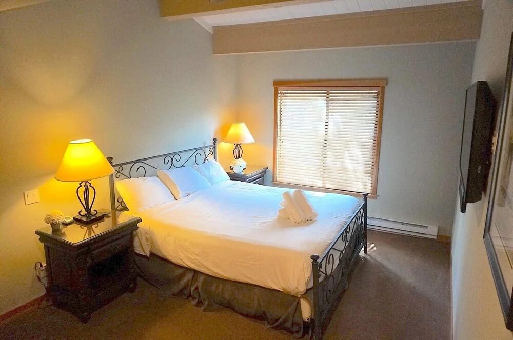 Sb202 5 Bedroom Condo