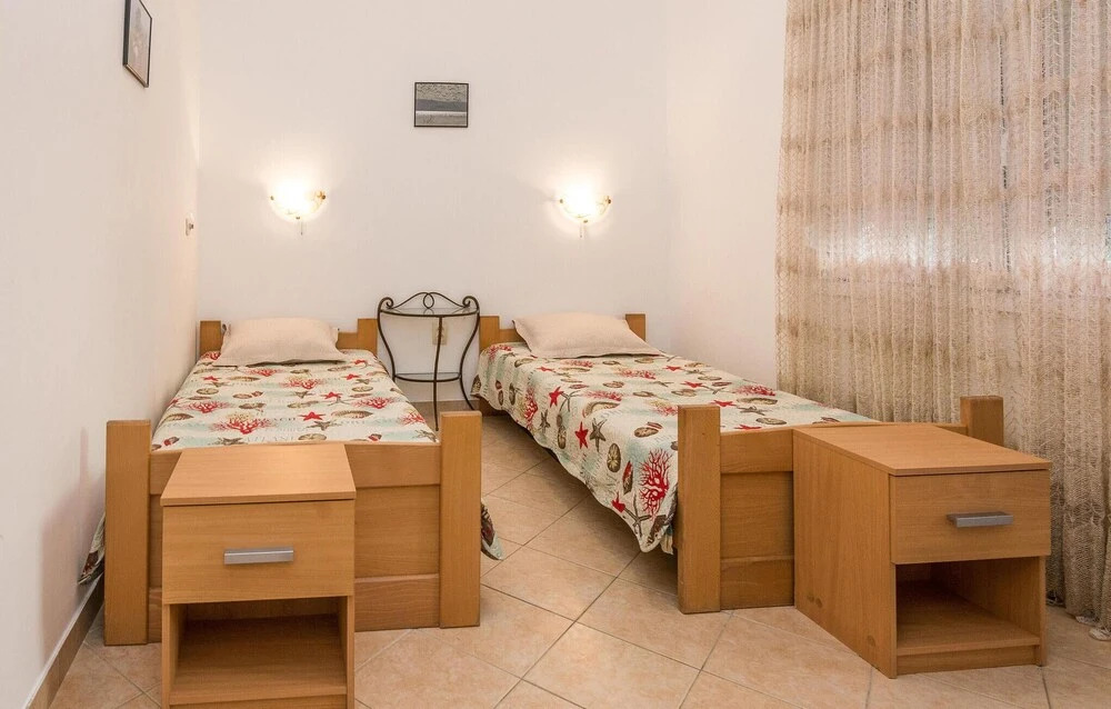 Awesome Home in Vir With Wifi and 5 Bedrooms
