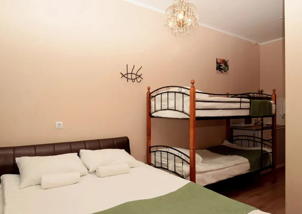 ArtBaza Hotel
