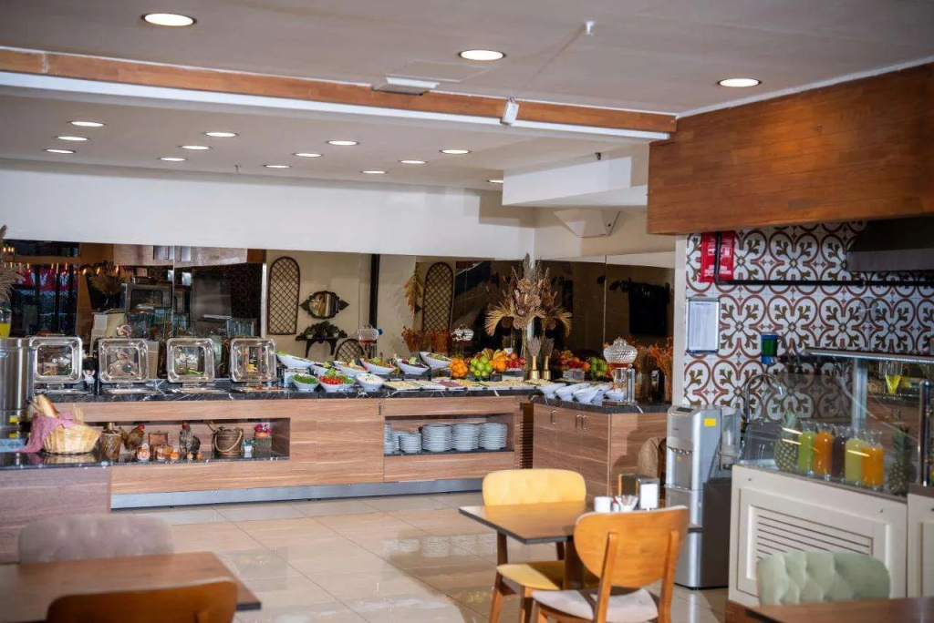Mari Suites Hotel