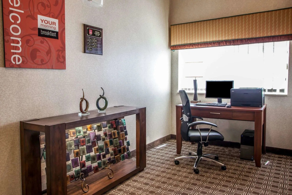 Comfort Suites Peoria I-74