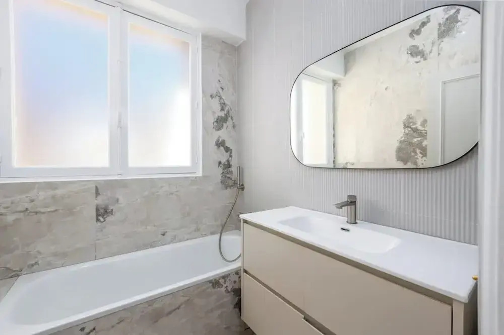 Luxury sea View 3br-2ba With Services in Deauville