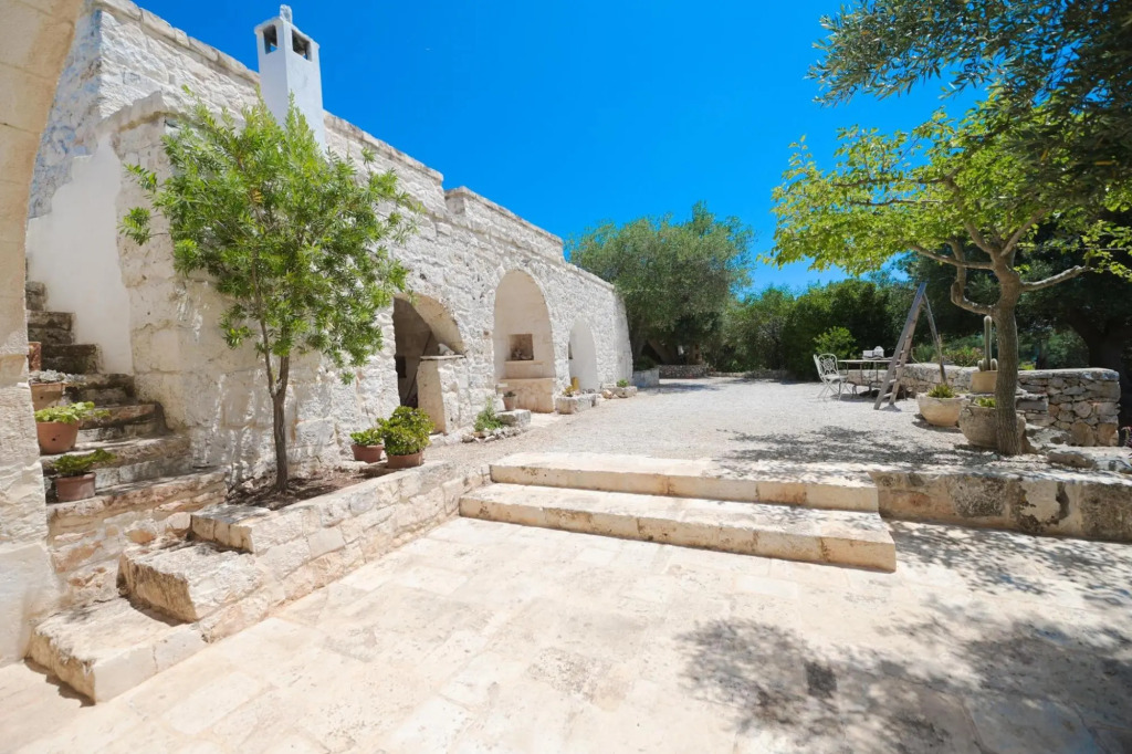 Trullo Agapanthus