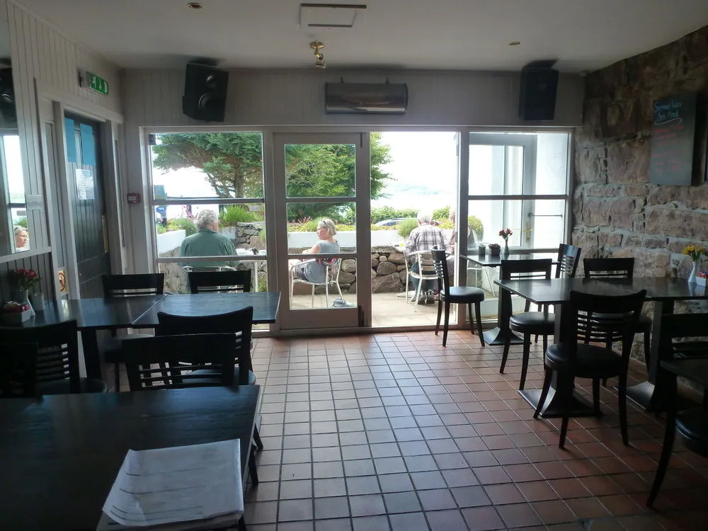 Summer Isles Hotel