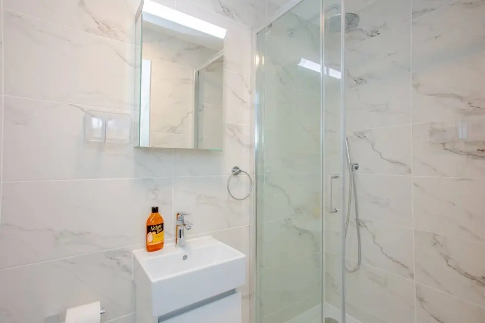 Bright 1 Bedroom Apartment in West London