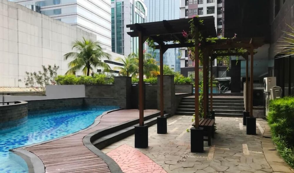 Tranquil Studio At Tamansari Semanggi Apartment