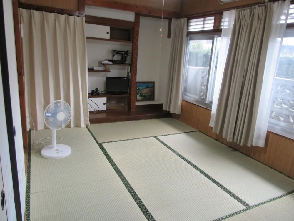 Kominnka Guest House Ya-Ru