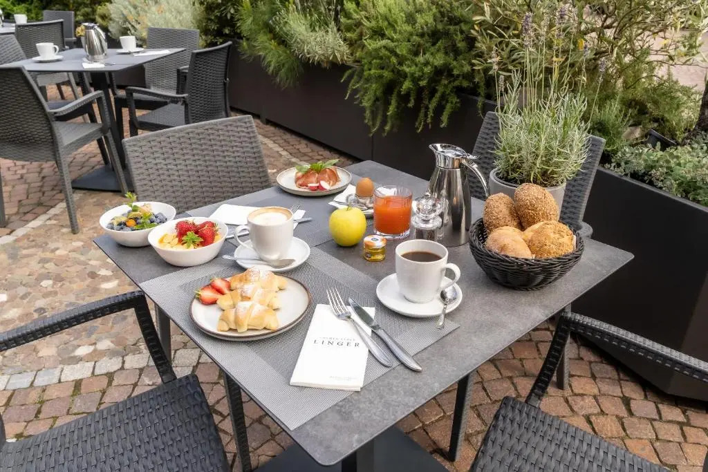 Lingers Suites & Residence