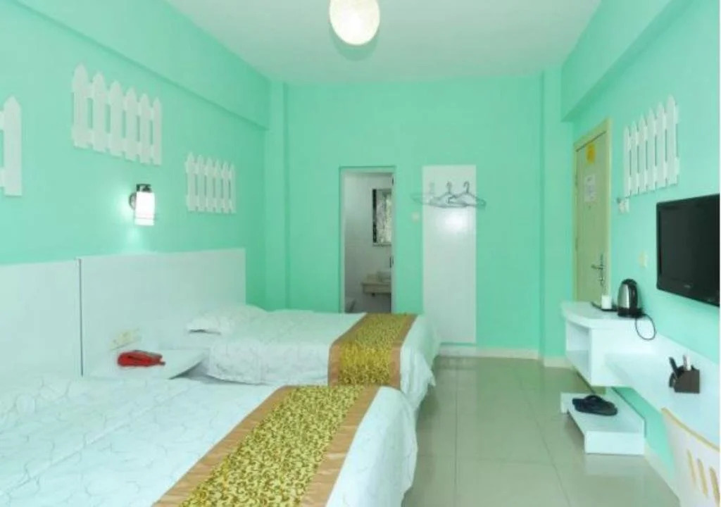 V8 Theme Hotel Sanya Branch 1
