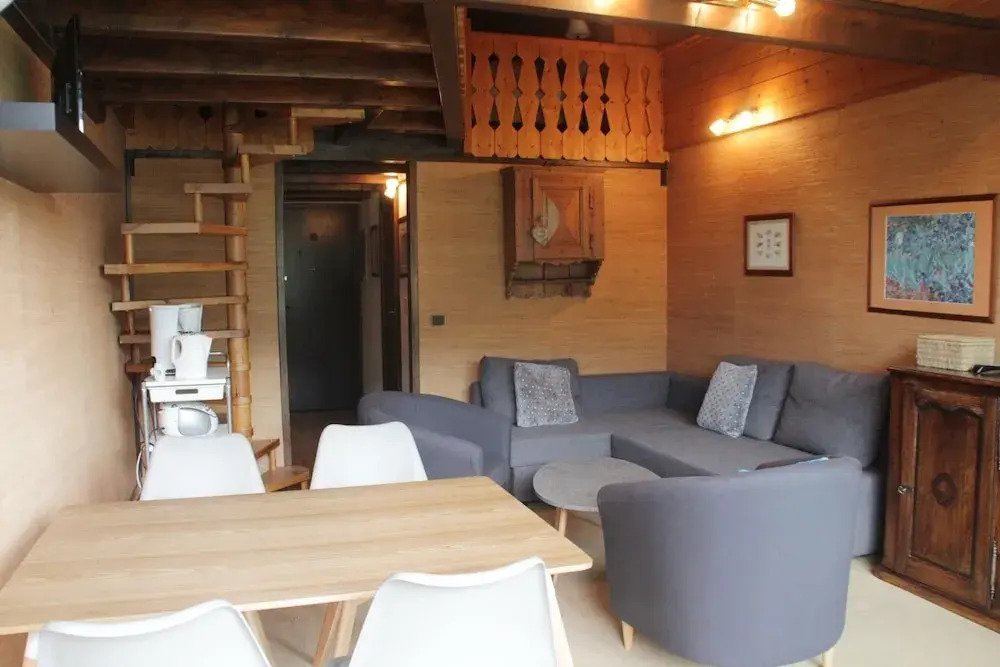 Apartment in Chatel Near Lac de Vonnes