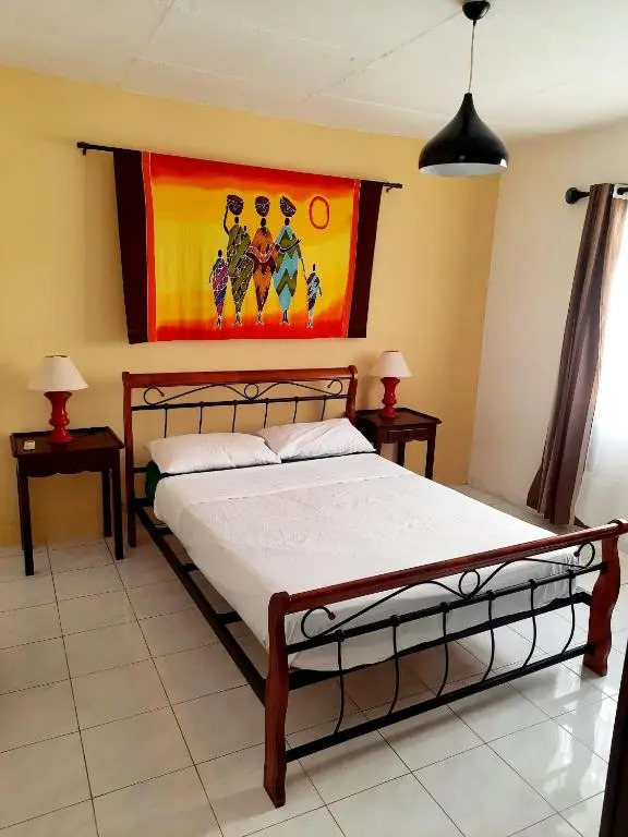One bedroom appartement at Flic en Flac 800 m away from the beach with shared pool enclosed garden and wifi