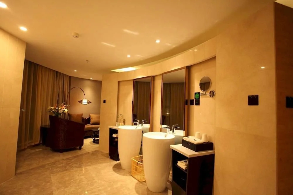 Tianmu Lake Grand Metropark Hot Spring Hotel - Liyang