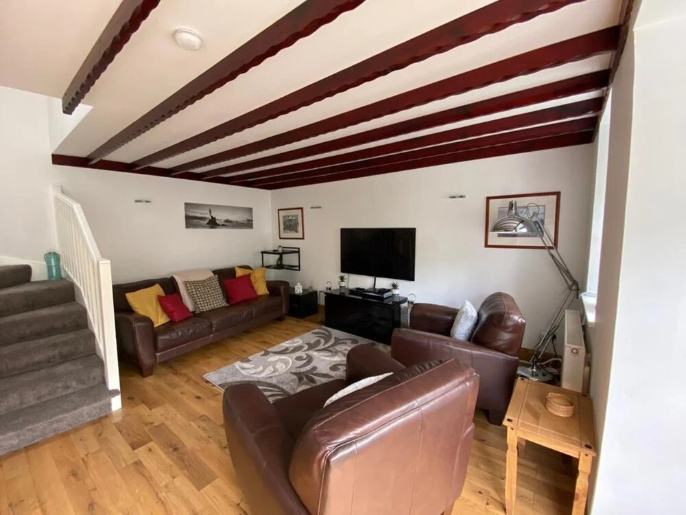 Cosy Cottage on Secluded Private Estate