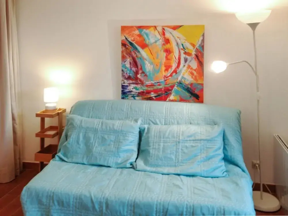 Studio in Vence, With Wonderful Mountain View, Pool Access and Wifi - 14 km From the Beach