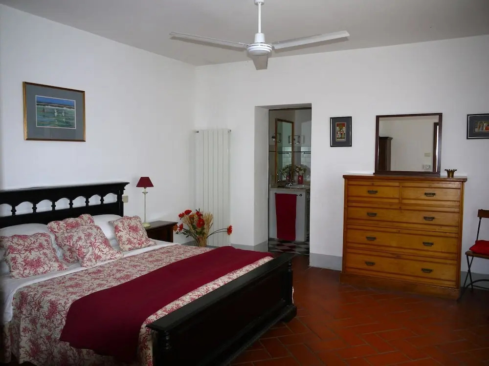Countryside Privacy & Views, but Within a Medieval Tuscan Village