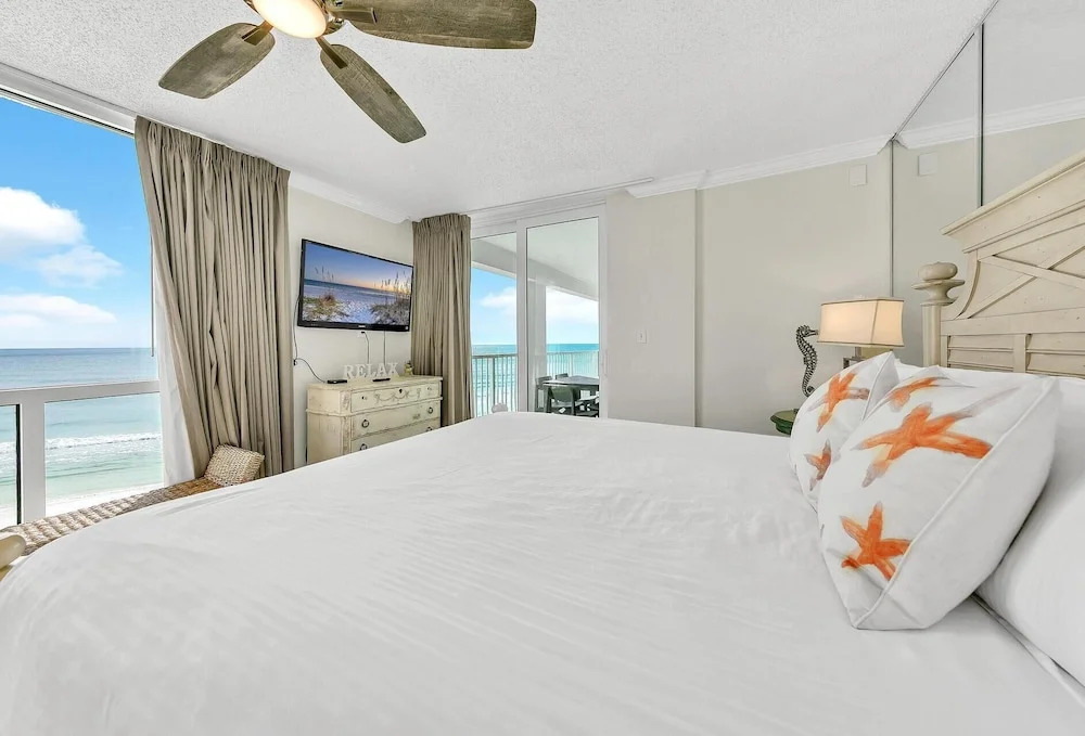 Shoreline Towers 1061