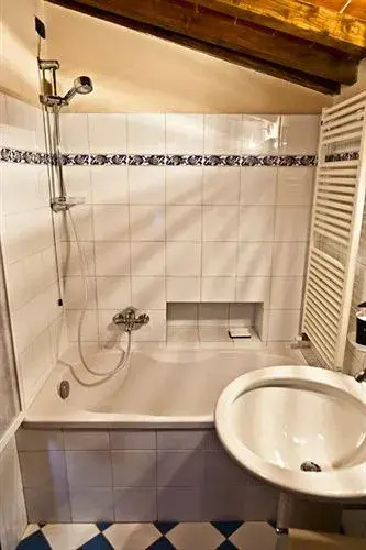 La Casa del Melograno