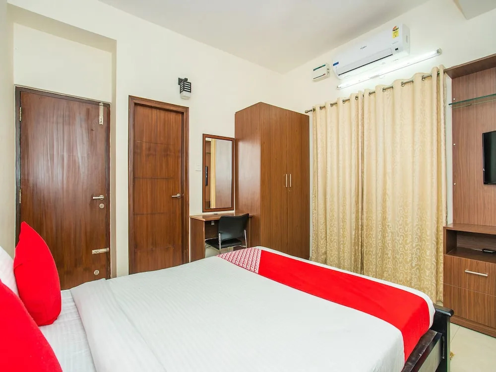 OYO 12962 Mafroosha Corporate Suites