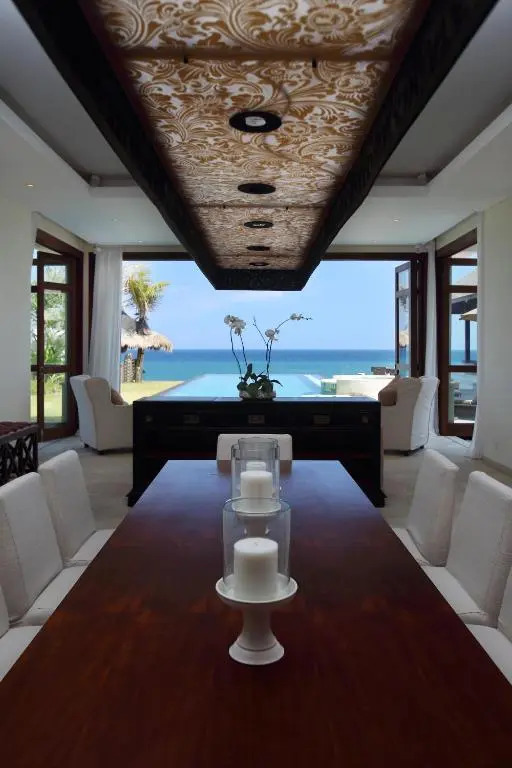 Villa Rosita Oceanfront Villa with Private Chef in Bali
