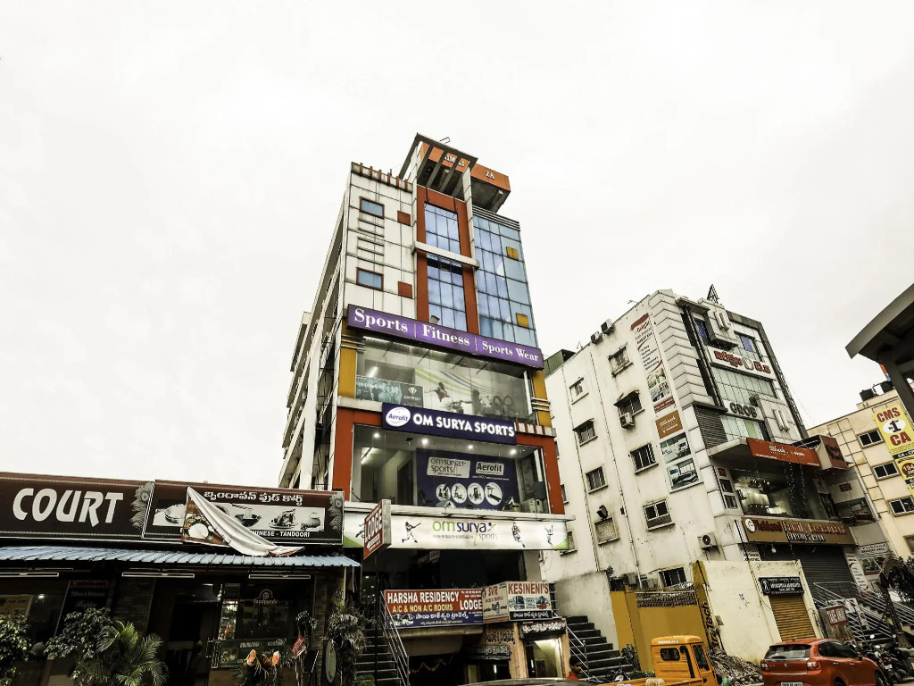 OYO 14925 Harsha Residency