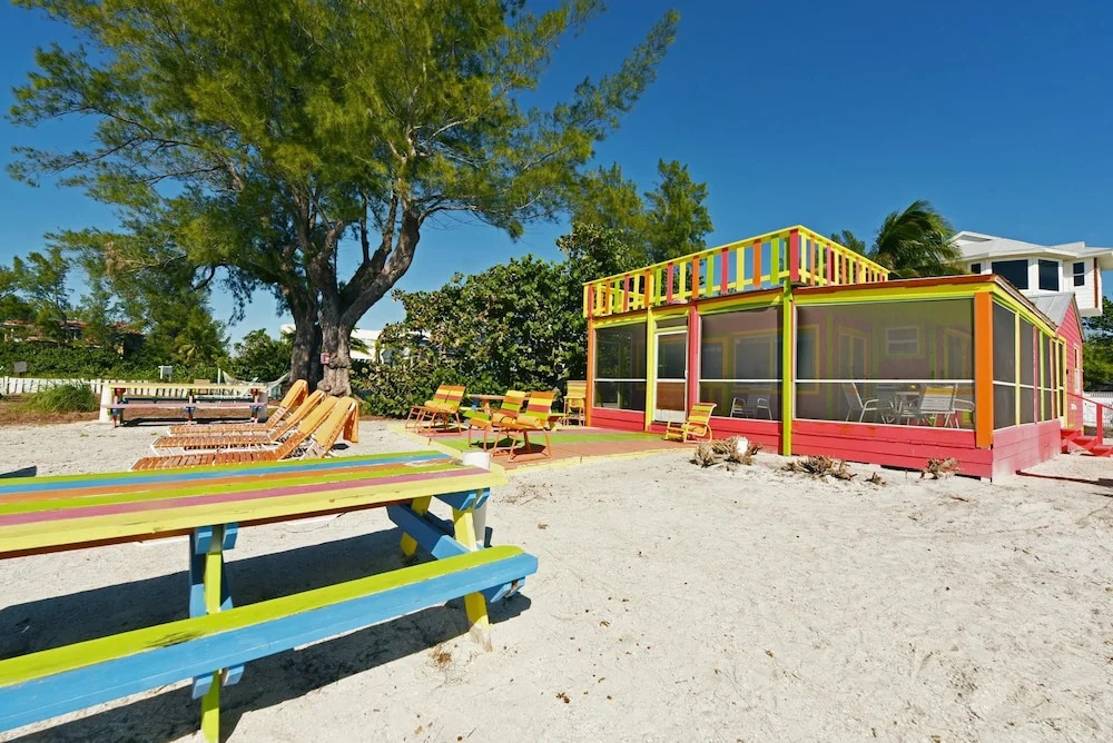 Beach Life At The Pointe Apartment 2
