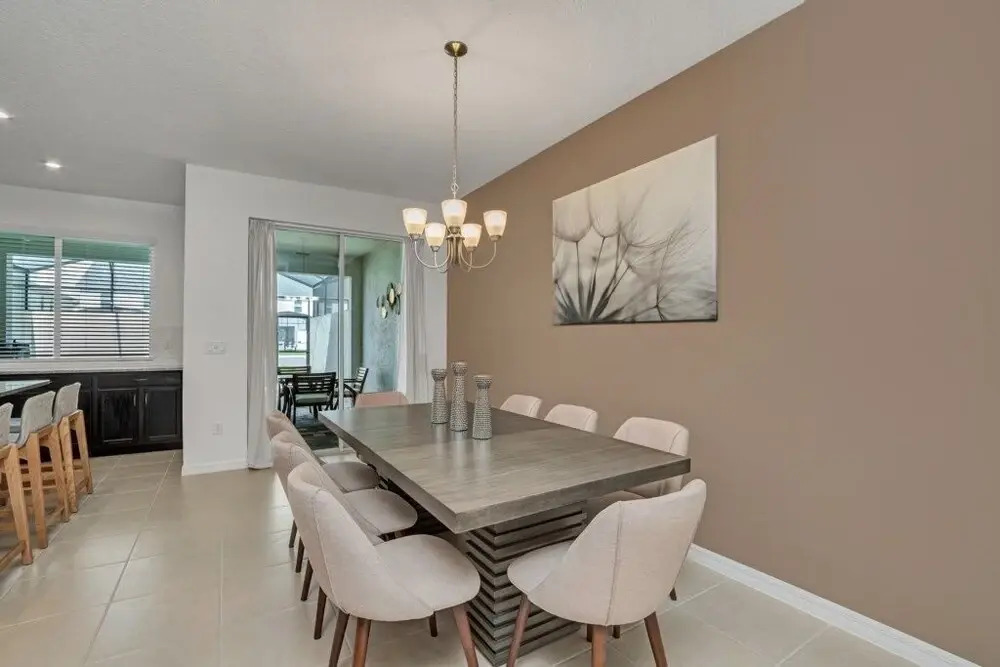 2182cooper 4 Bedroom Townhouse by Redawning