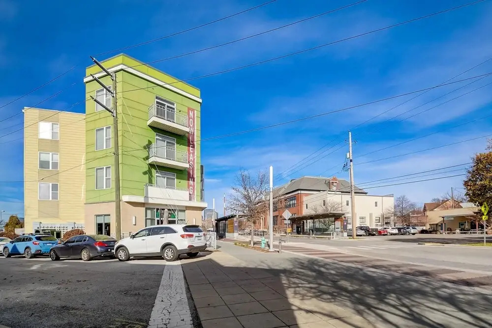 FRONTDESK 531 Virginia Ave Apts Downtown Indianapolis