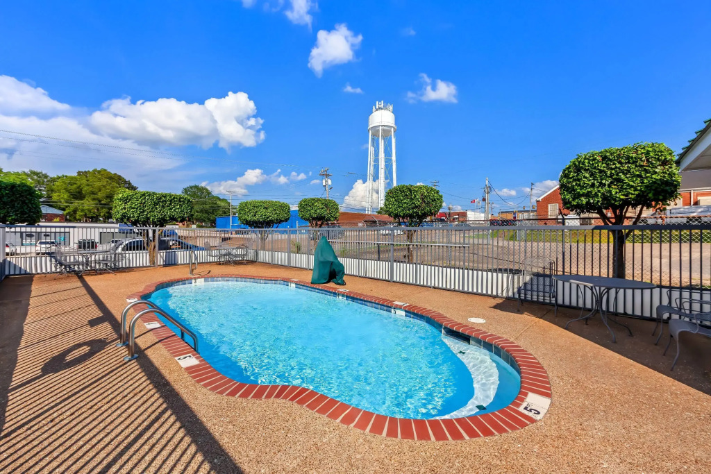 Days Inn by Wyndham Lexington