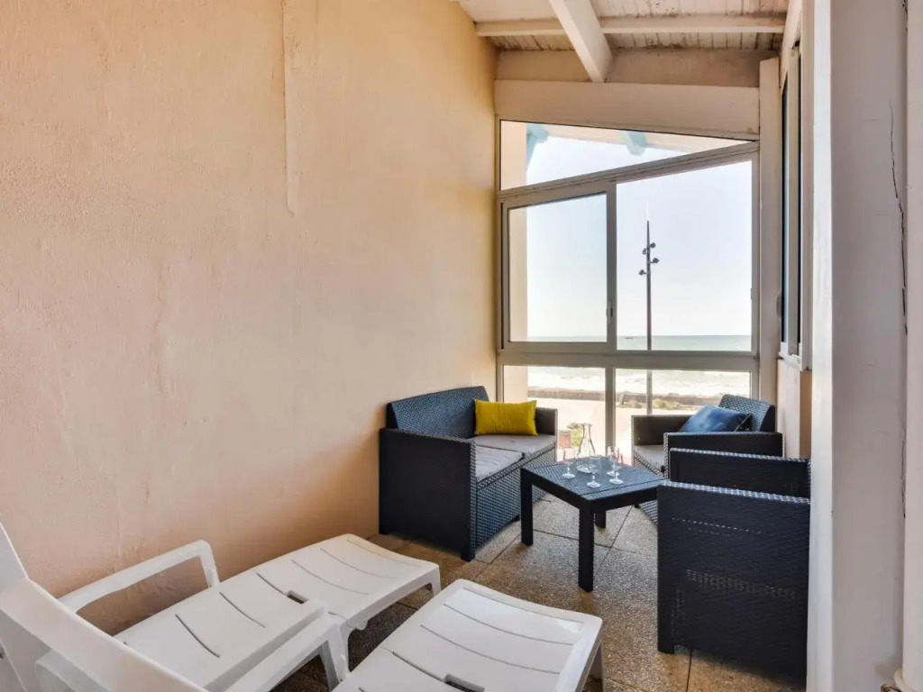 Studio Le Patio by Interhome