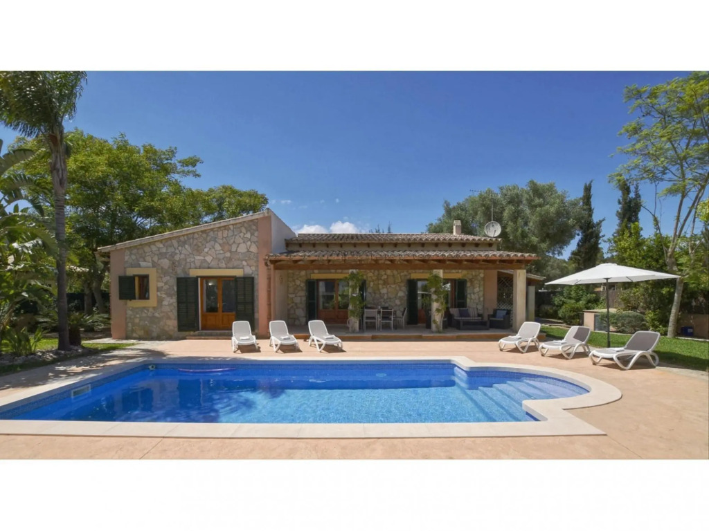 Modern Villa in Pine Forests
