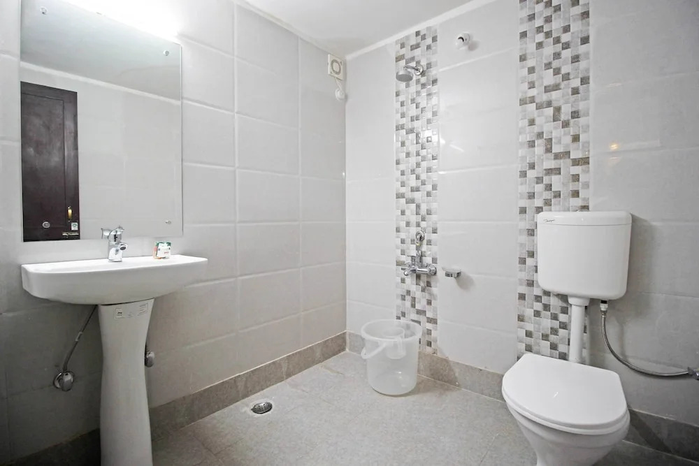 OYO 4945 Abdullah residency