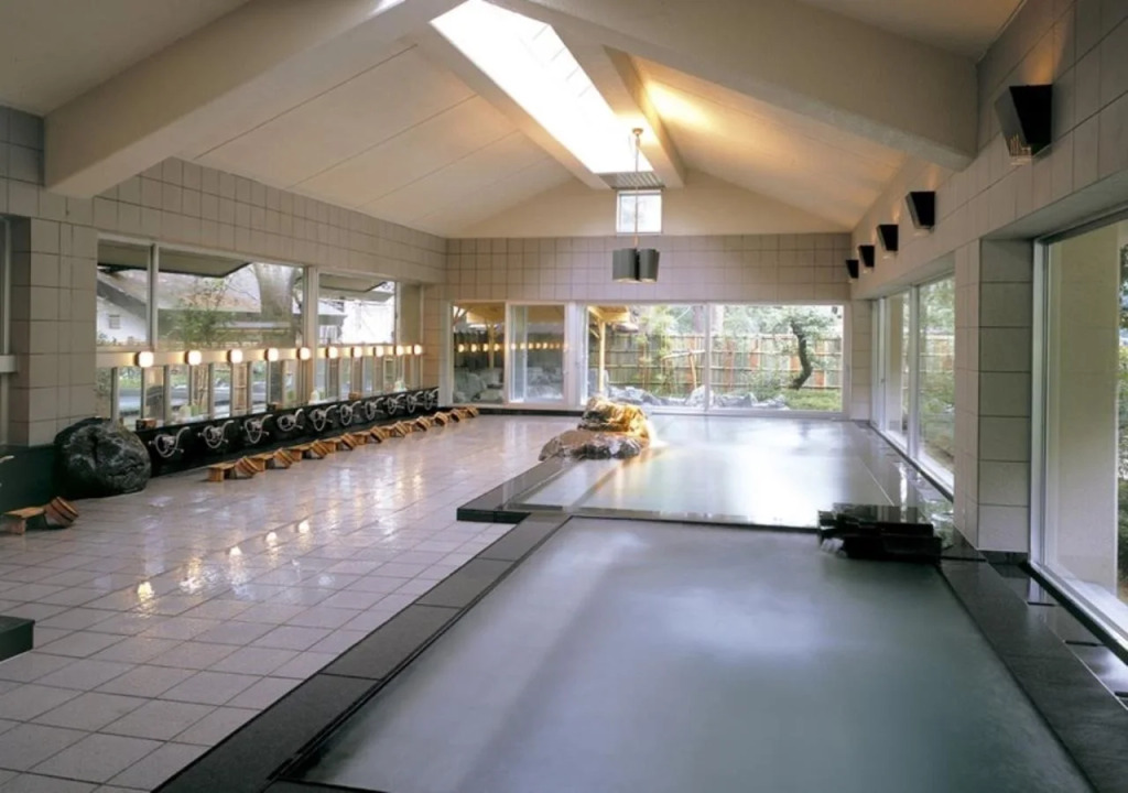 Shimobe Hotel