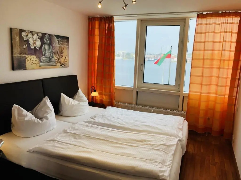 Apartment 45