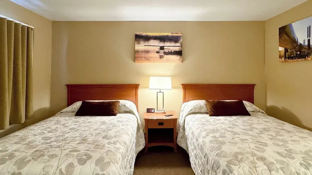 Young's Motel
