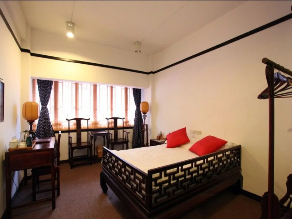 Tunxi Lodge